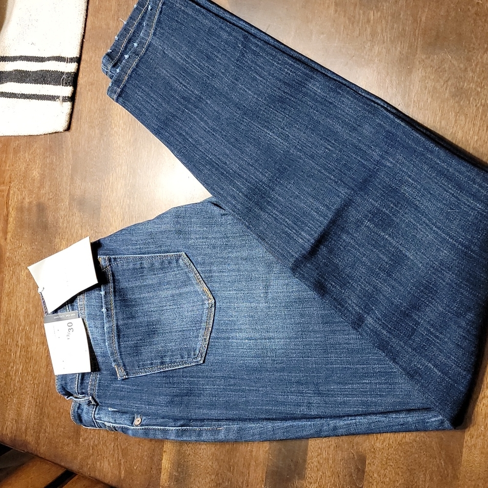 Kancan Mid Rise Super Skinny 13/30 no distressing NWT